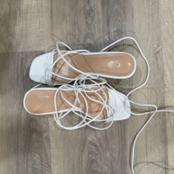 Urban Outfitters Alexa Strappy Sandal Sz. 8 - Picture 4 of 4